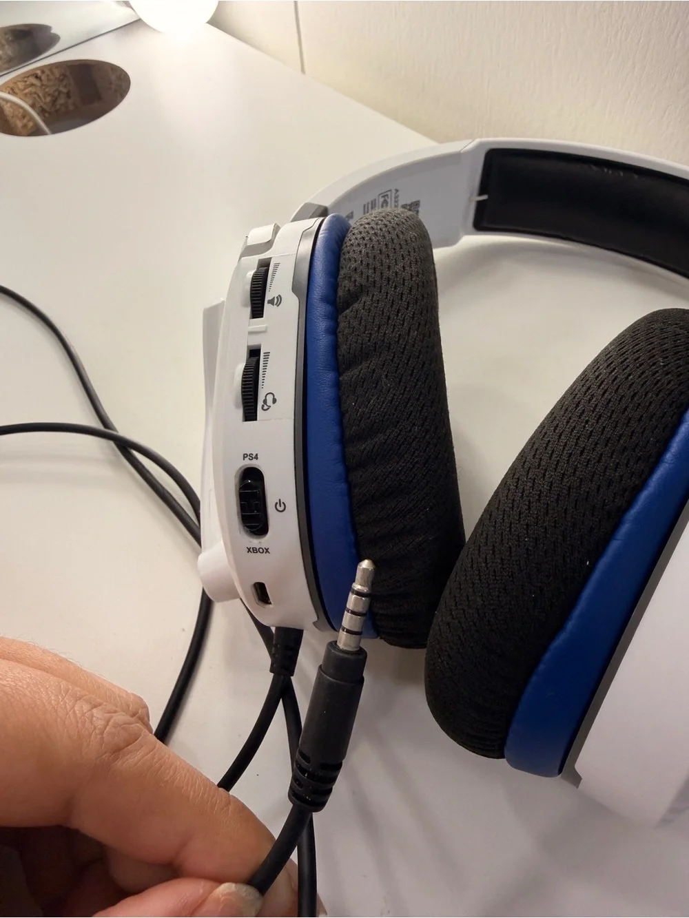 Turtle Beach White & Blue Gaming Headset with Microphone
